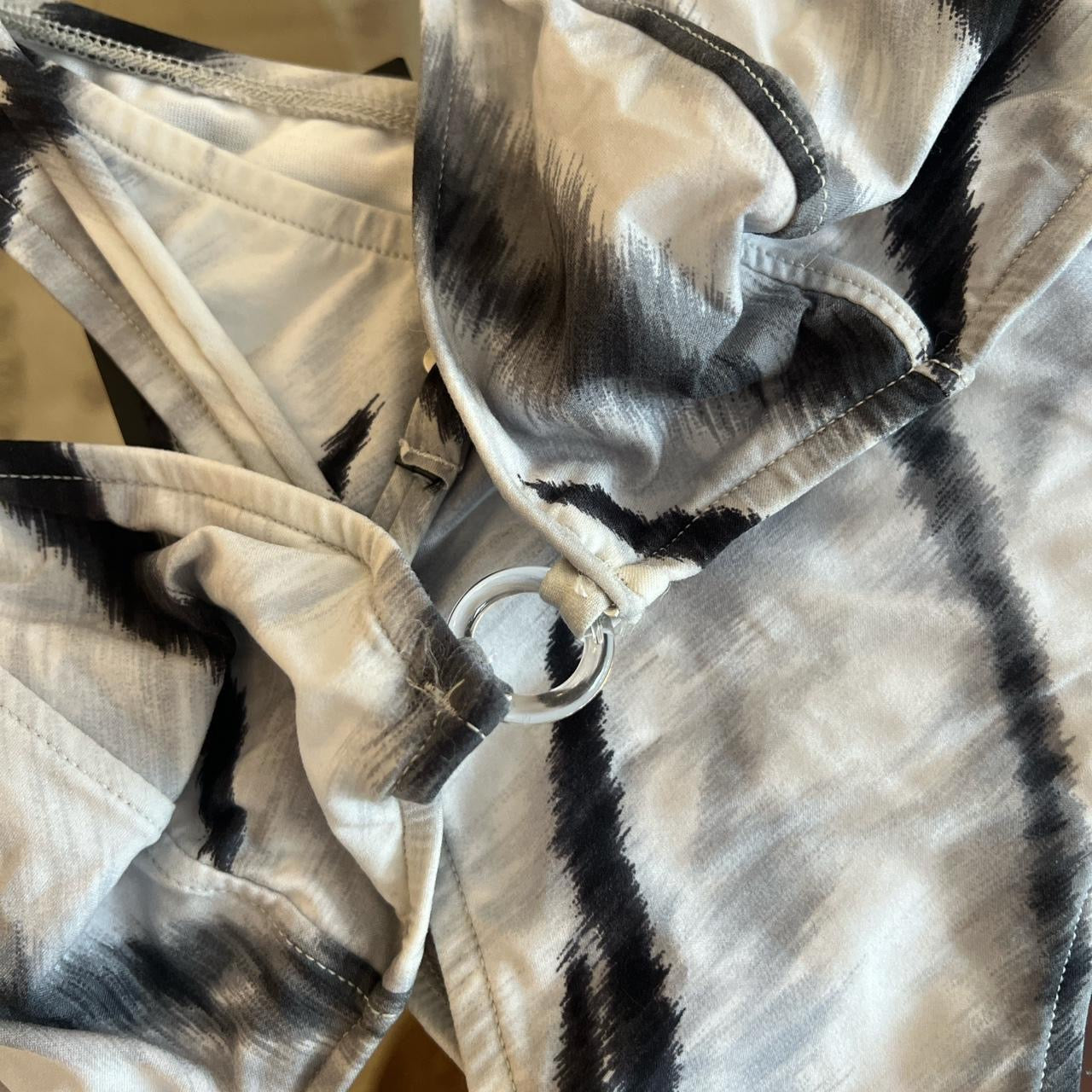 Vintage gray striped o-ring set