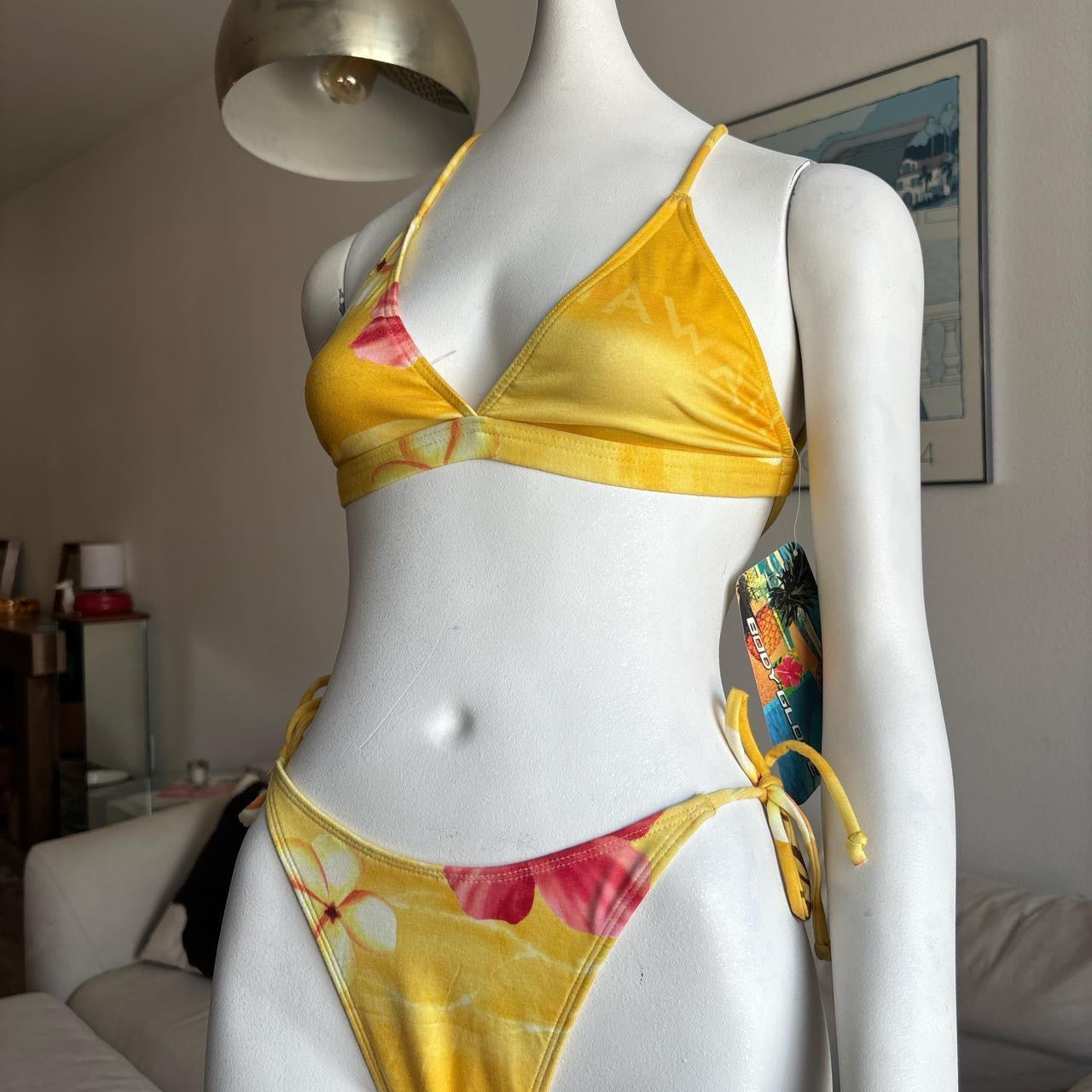 Vintage 90’s Body Glove yellow hibiscus print set